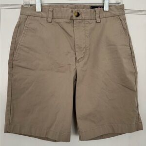 Vineyard Vines khaki breaker shorts men’s 30 waist